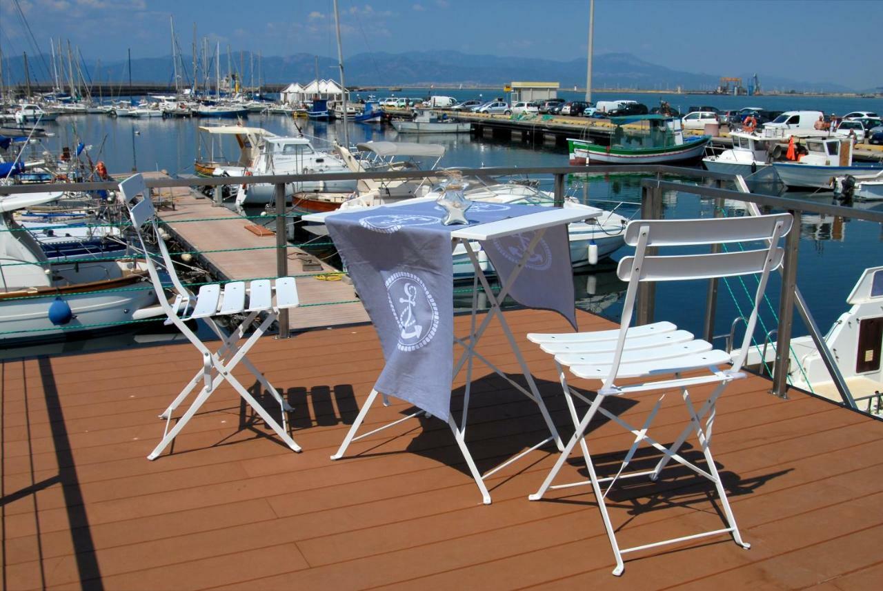 House Boat Luxury Cagliari Hotel Exterior photo